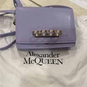 Alexander McQueen two way bag with knuckle